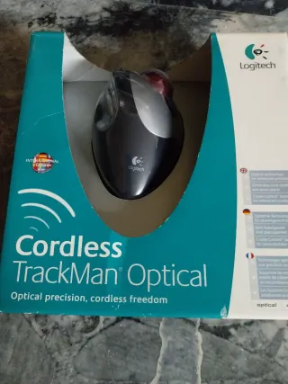 Ratón TrackMan Optical Inalámbrico Logitech