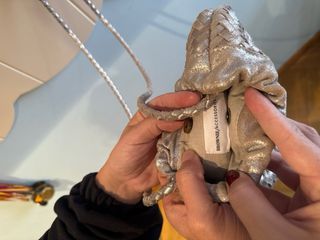 Bolso de fiesta tejido dorado