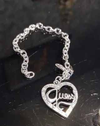 Pulsera Guess Corazón Brillante Plata