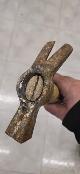 Martillo Bellota con punta