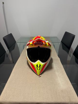 Casco Airoh Aviator 2.2 con Gafas 100% Accuri