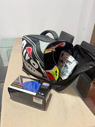 Casco Airoh Aviator 2.2 con Gafas 100% Accuri