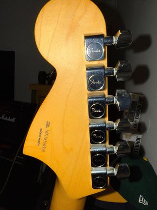 Fender Jaguar Sunburst Guitarra Eléctrica