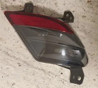 Piloto trasero Renault Austral