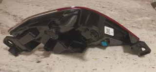 Piloto trasero Renault Austral