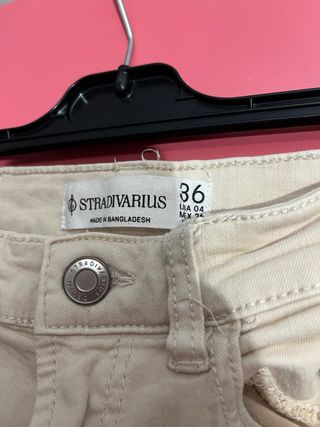 Vaqueros Stradivarius campana Beige Talla S/36