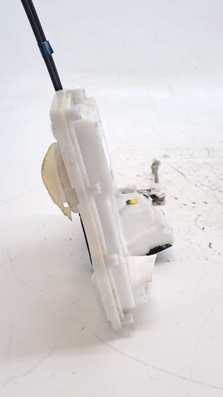 CERRADURA PUERTA DELANTERA DERECHA SUZUKI SWIFT III (MZ, EZ)