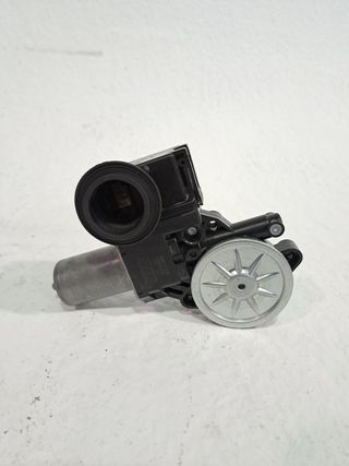 MOTOR ELEVALUNAS TRASERO IZQUIERDO TOYOTA YARIS