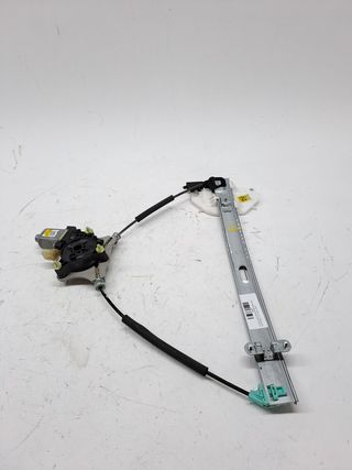 ELEVALUNAS DELANTERO DERECHO KIA STONIC (8)