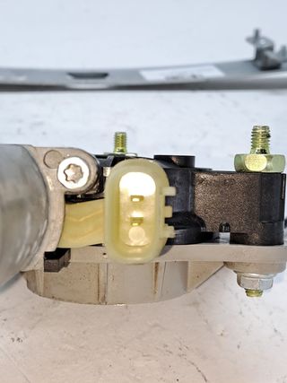 ELEVALUNAS DELANTERO DERECHO KIA STONIC (8)