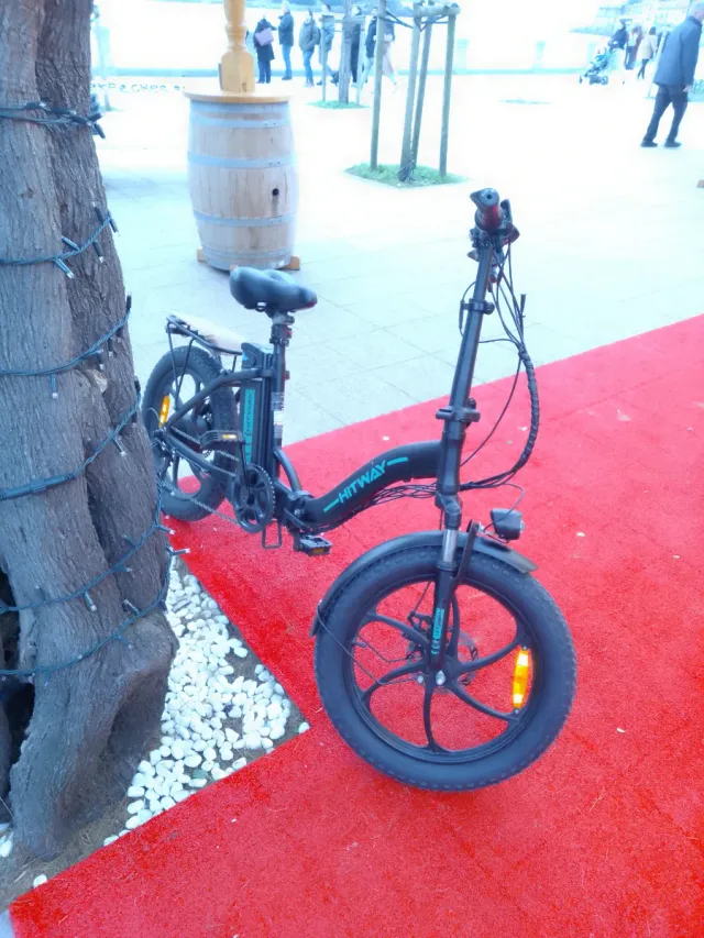 Bicicletta elettrica pieghevole HITWAY