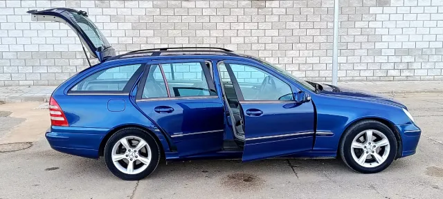 Mercedes-Benz Clase C 2006