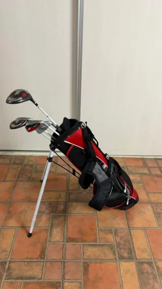 Bolsa y palos de golf Wilson junior