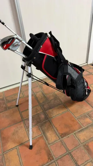 Bolsa y palos de golf Wilson junior