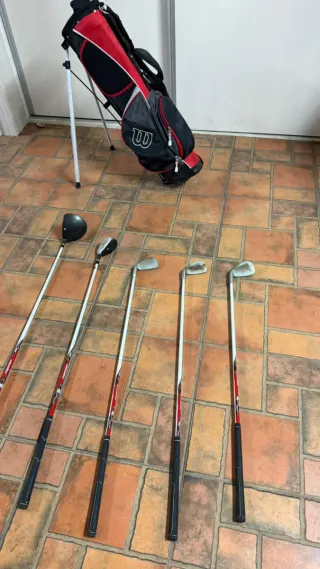 Bolsa y palos de golf Wilson junior