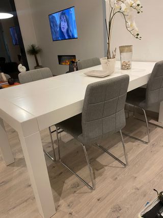 Tavolo da Pranzo Bianco Estensibile + 4 Sedie