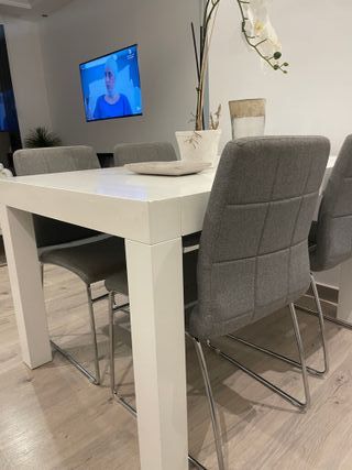 Tavolo da Pranzo Bianco Estensibile + 4 Sedie