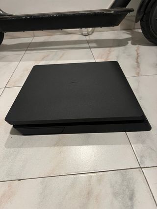 Consola PS4 Slim Negra + 2 Mandos
