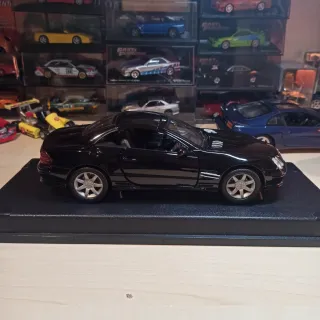 Mercedes-Benz SL500 Convertible 1:18 Motormax