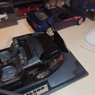 Mercedes-Benz SL500 Convertible 1:18 Motormax