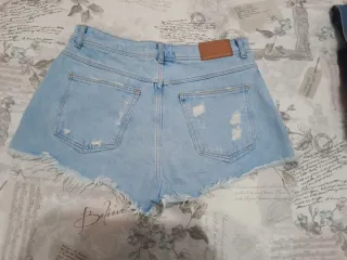 Pantalón corto vaquero Zara