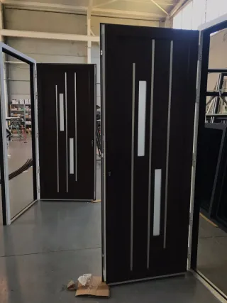 Puertas de entrada de aluminio