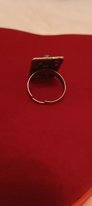 Anillo Ajustable con Cristales