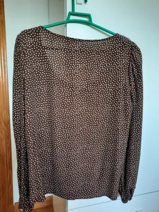 Blusa Mango Viscosa Lunares Marrón y Blanco