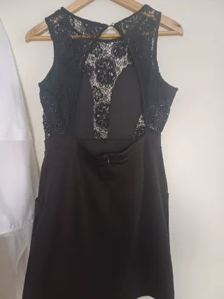 Vestido negro con encaje