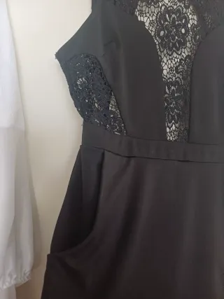 Vestido negro con encaje