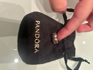 Charm fijador Pandora Cereza Roja Plata