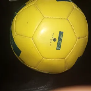 Pelota de fútbol amarilla Kipsta
