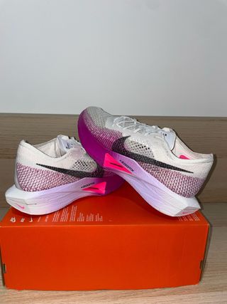 Nike ZoomX Vaporfly Next% 3 Morado