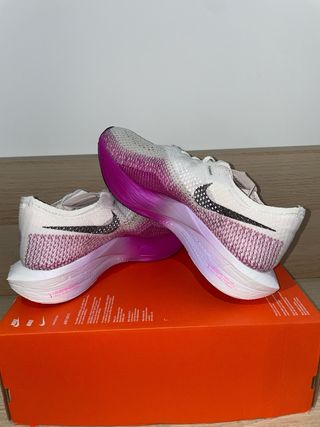 Nike ZoomX Vaporfly Next% 3 Morado
