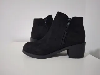 Botines negros sin estrenar