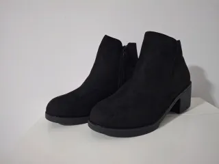 Botines negros sin estrenar