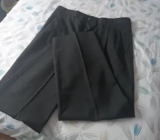 Traje de hombre gris