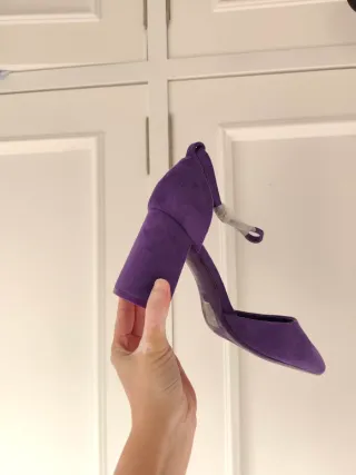 Zapatos tacón antelina morada talla 41