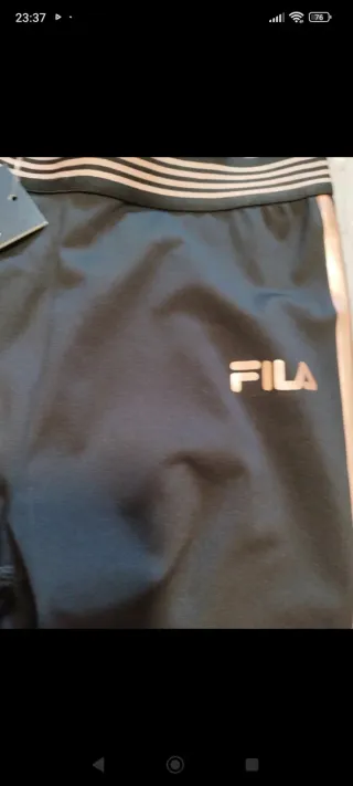 Conjunto deportivo mallas y top FILA. Elegancia