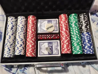 Maletín de póker aluminio