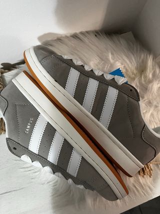 Zapatillas Adidas Campus Grises y Blancas