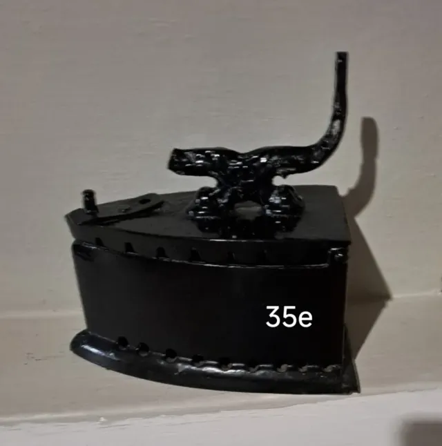 Plancha antigua de hierro