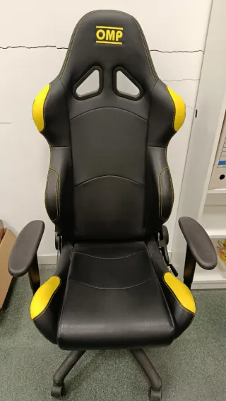 Silla Gamer OMP Racing Negra y Amarilla.