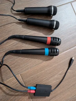 PS4 Fat 500 GB + Juegos, Cascos y Micrófonos