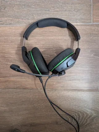 PS4 Fat 500 GB + Juegos, Cascos y Micrófonos