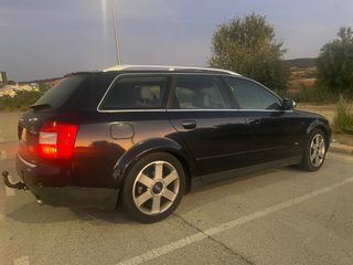 Audi A4 avant 3.0 v6 Quattro Sline
