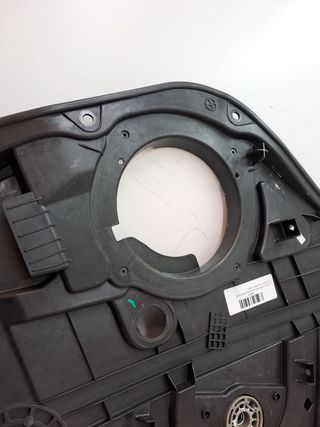 ELEVALUNAS DELANTERO DERECHO HYUNDAI TUCSON (2)