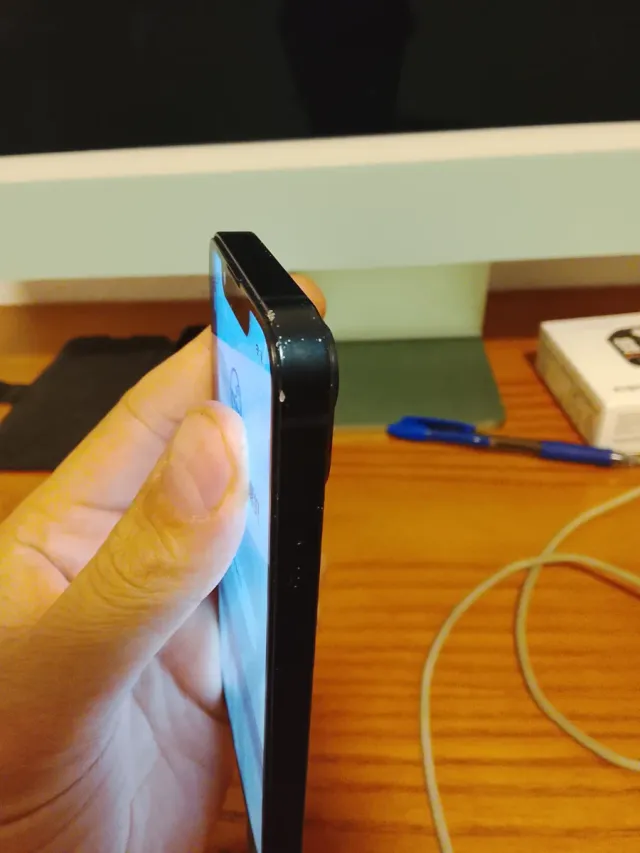 iPhone 13 mini - Schermo danneggiato