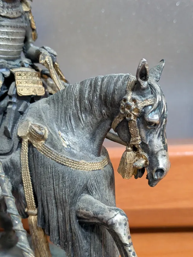 Statua di guerriero samurai giapponese