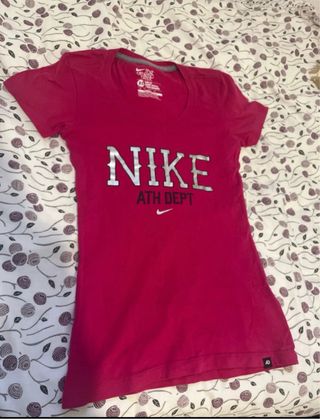 Camiseta Nike Rosa